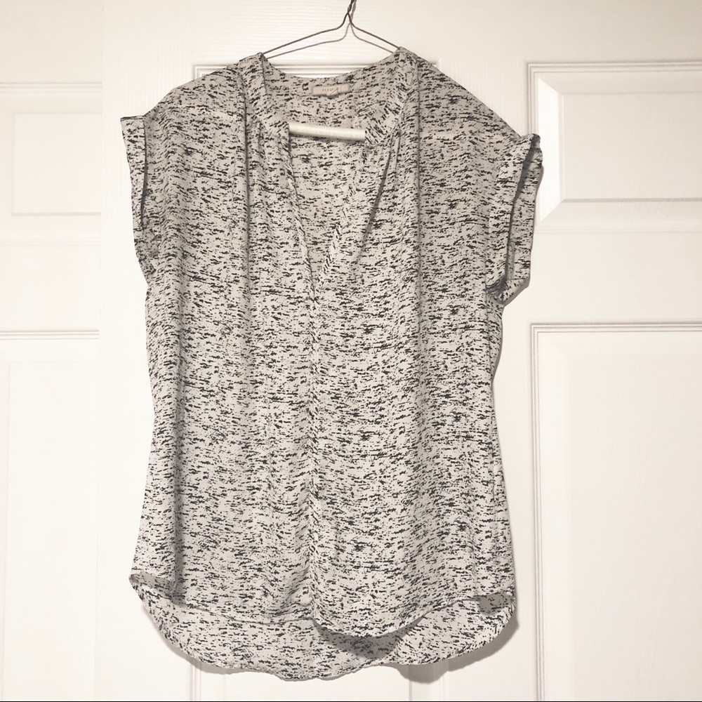 Pleione blouse black and white pattern